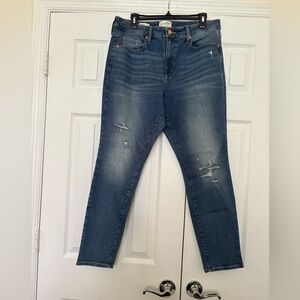 Used universal thread jeans. Size 14.